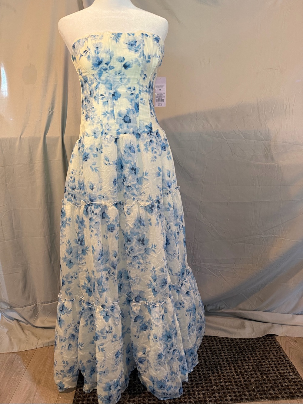 Wild Fable Strapless White Maxi Dress with Blue Floral Print, sz XS